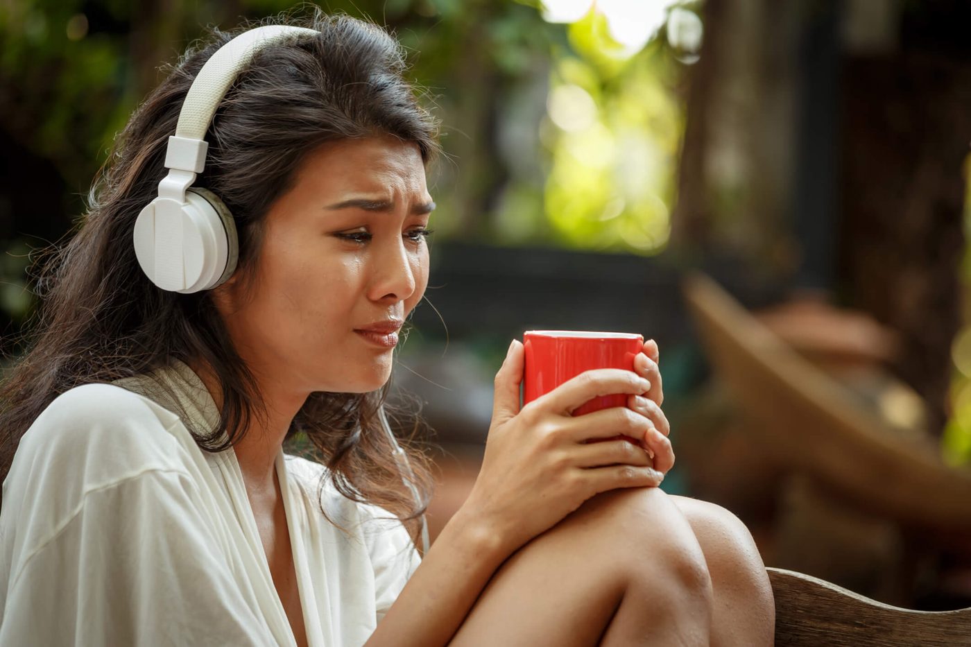 Overcoming Heartbreak: 7 Stages of Healing
