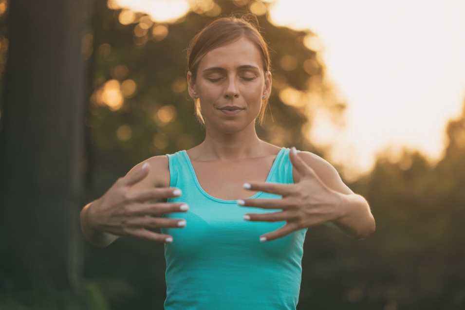 advantages-and-disadvantages-of-tai-chi Advantages and Disadvantages of Tai Chi