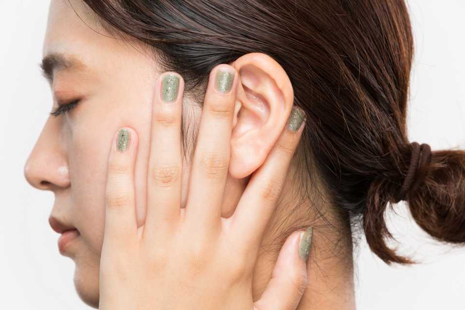 How to Massage Ear Wax Out?